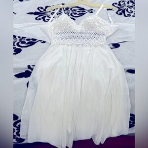 Elegant White Lace Women’s Dress! Perfect for Bridal events! Handmade sz s-m